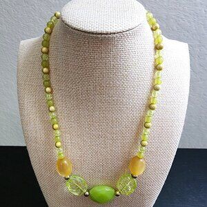 Green Beaded Necklace with Adjustable Lobster Closure